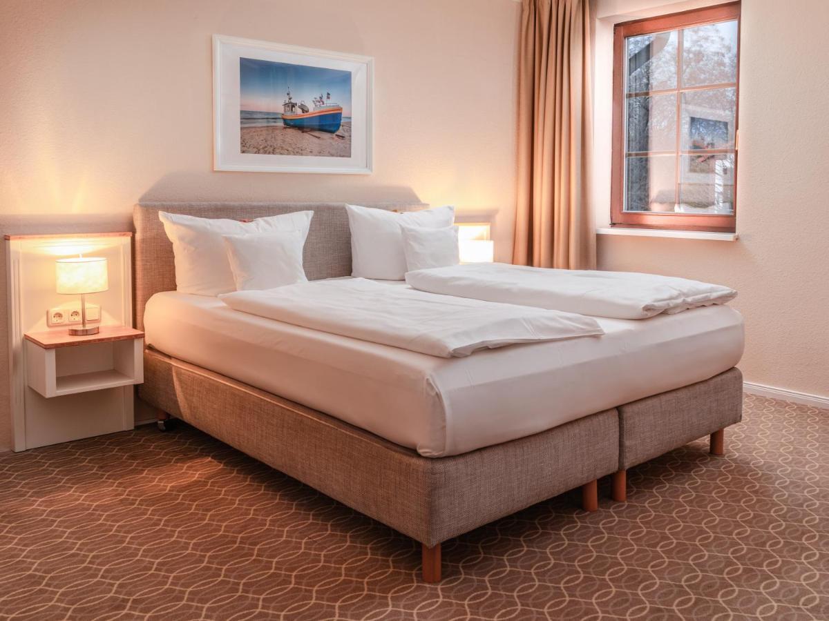 Hotel Ostseeland Росток Екстер'єр фото