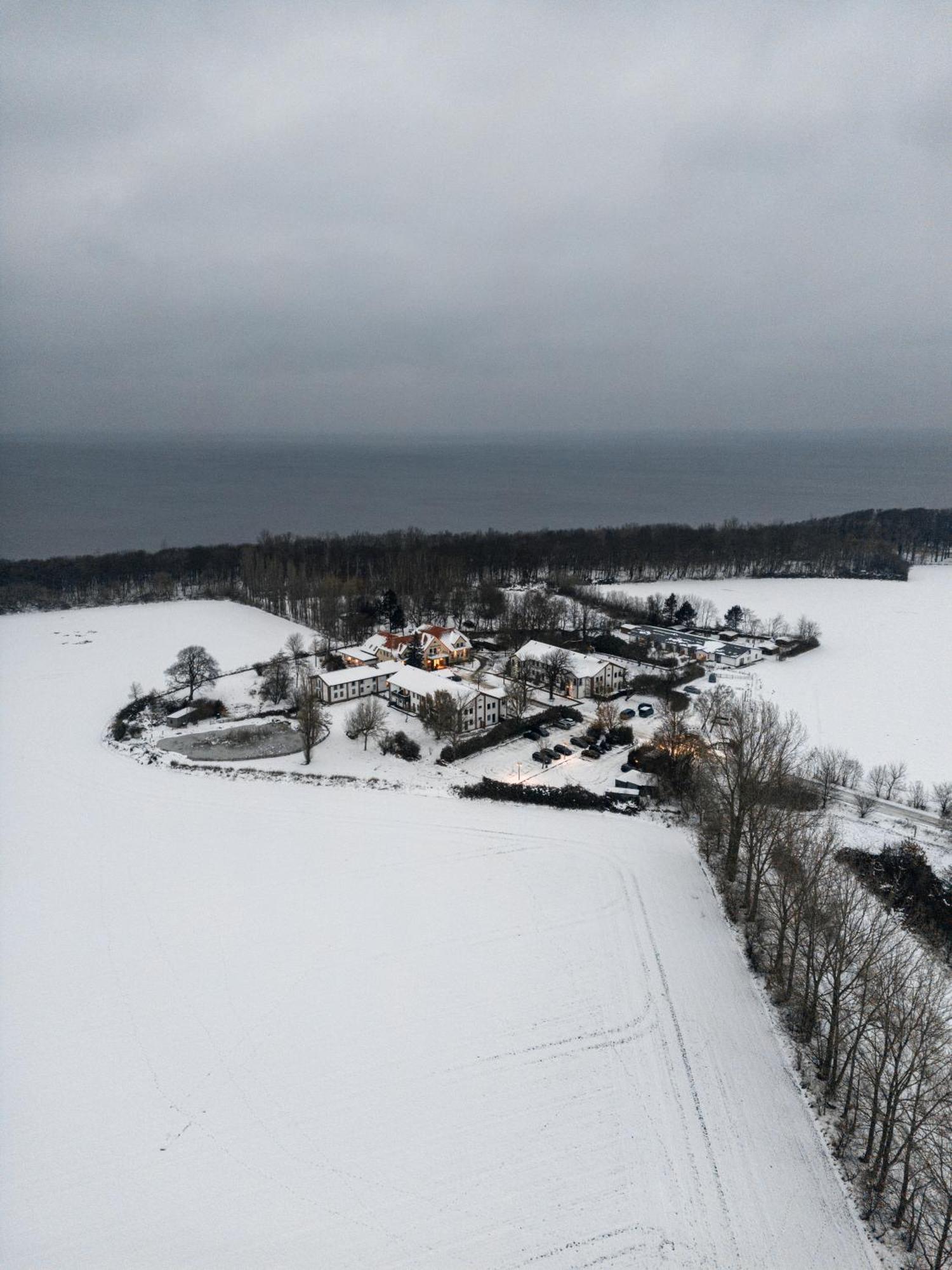 Hotel Ostseeland Росток Екстер'єр фото