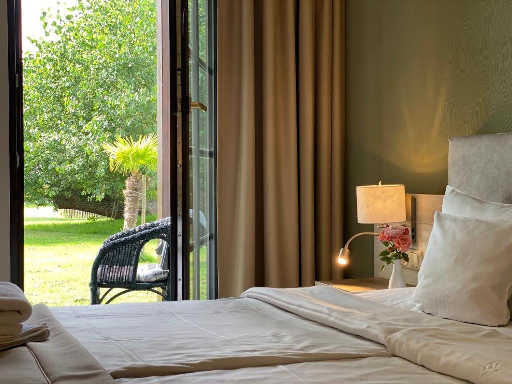 Hotel Ostseeland Росток Екстер'єр фото