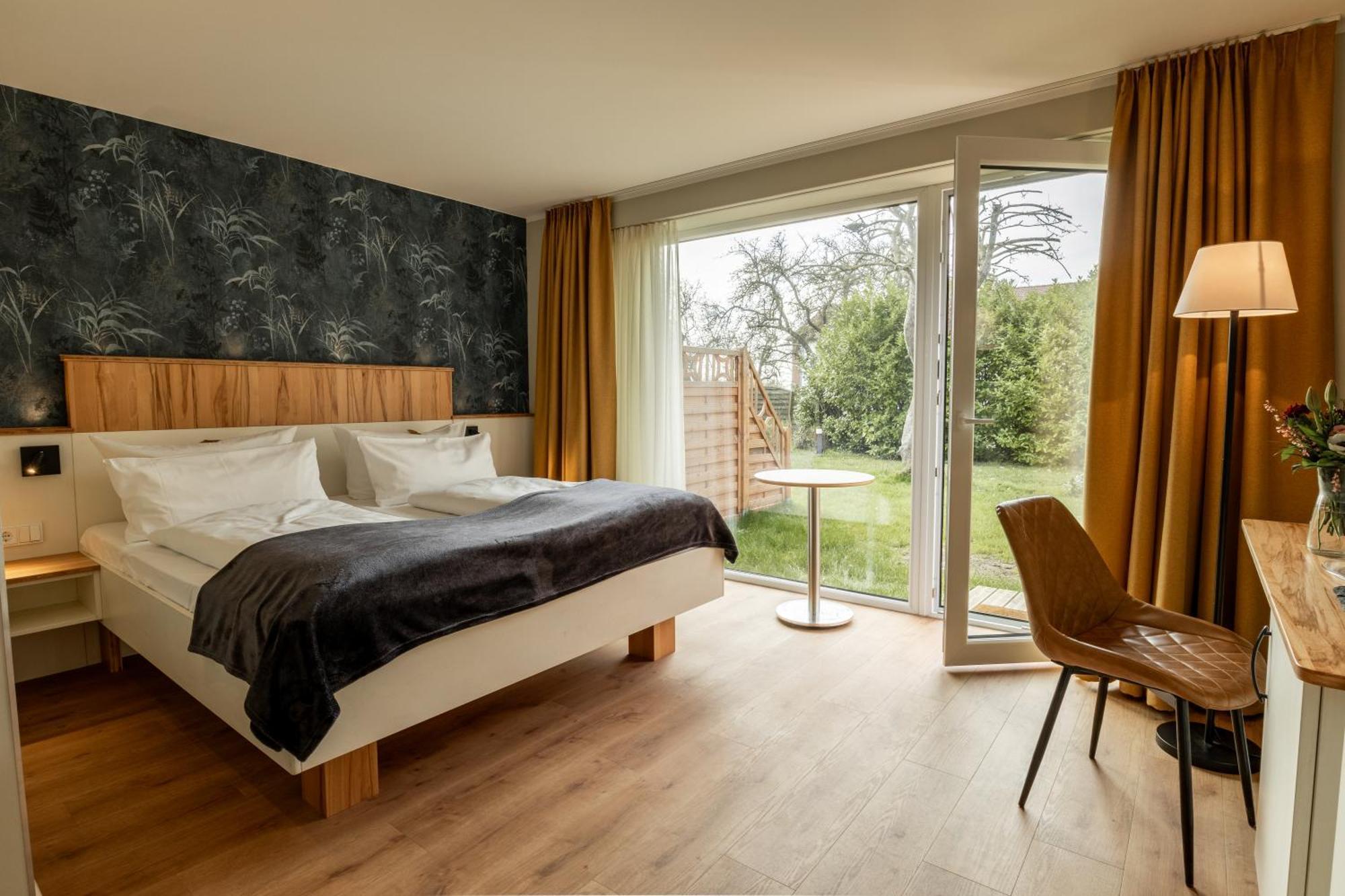 Hotel Ostseeland Росток Екстер'єр фото