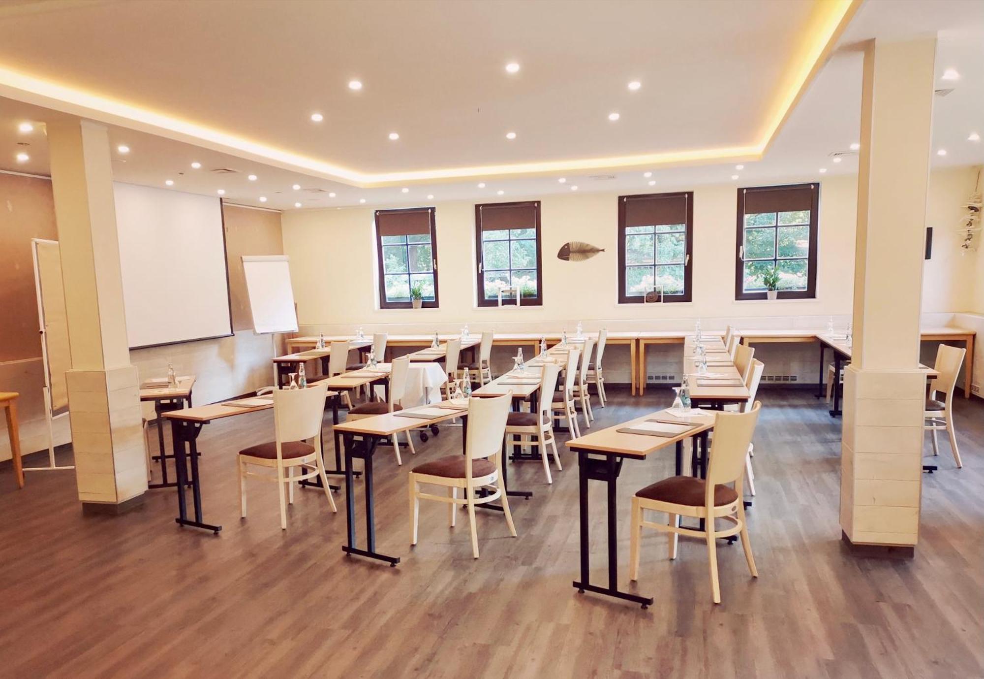 Hotel Ostseeland Росток Екстер'єр фото