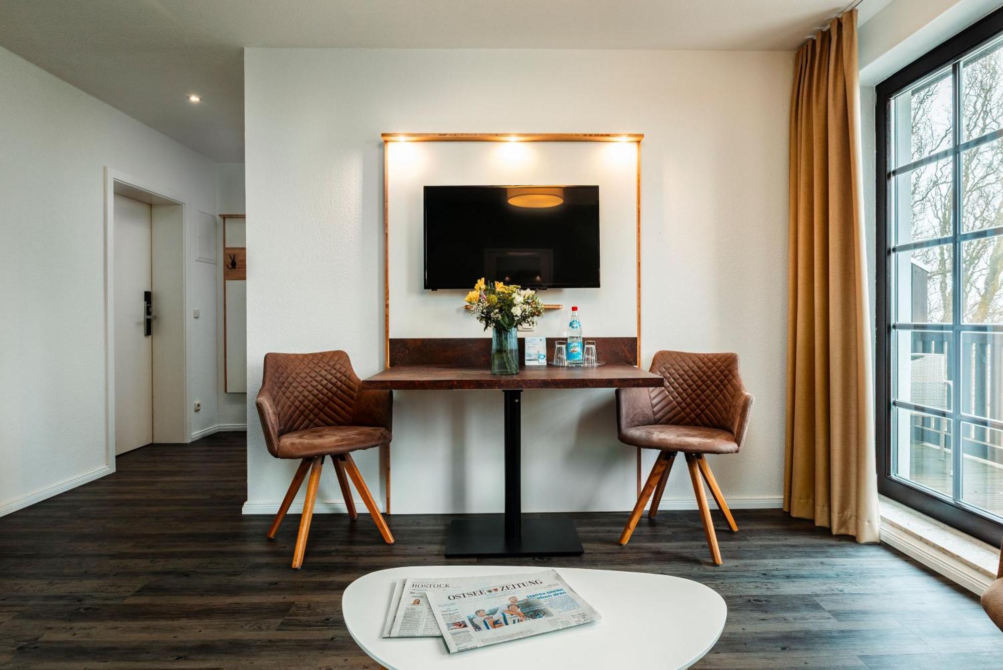 Hotel Ostseeland Росток Екстер'єр фото