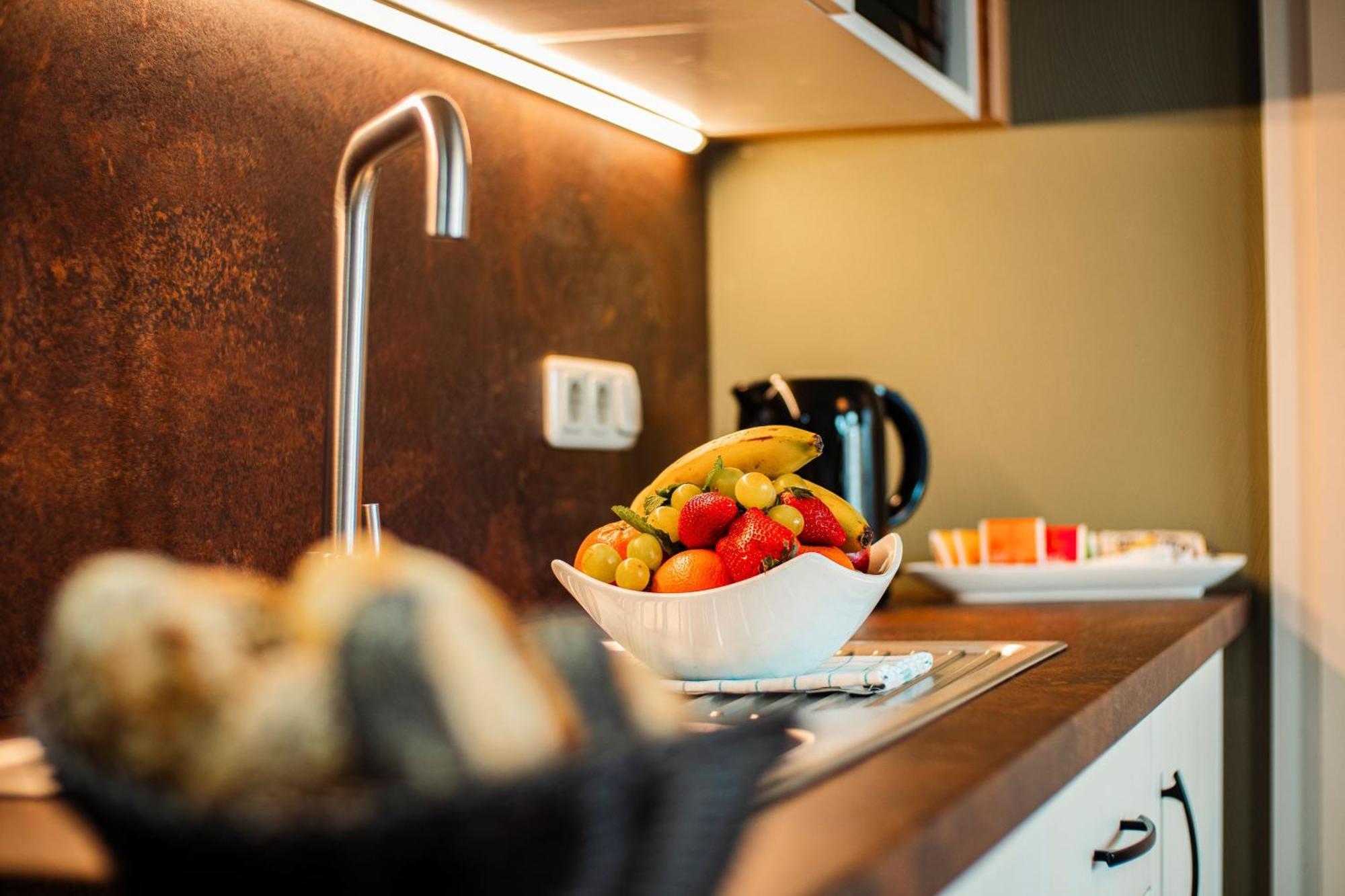 Hotel Ostseeland Росток Екстер'єр фото