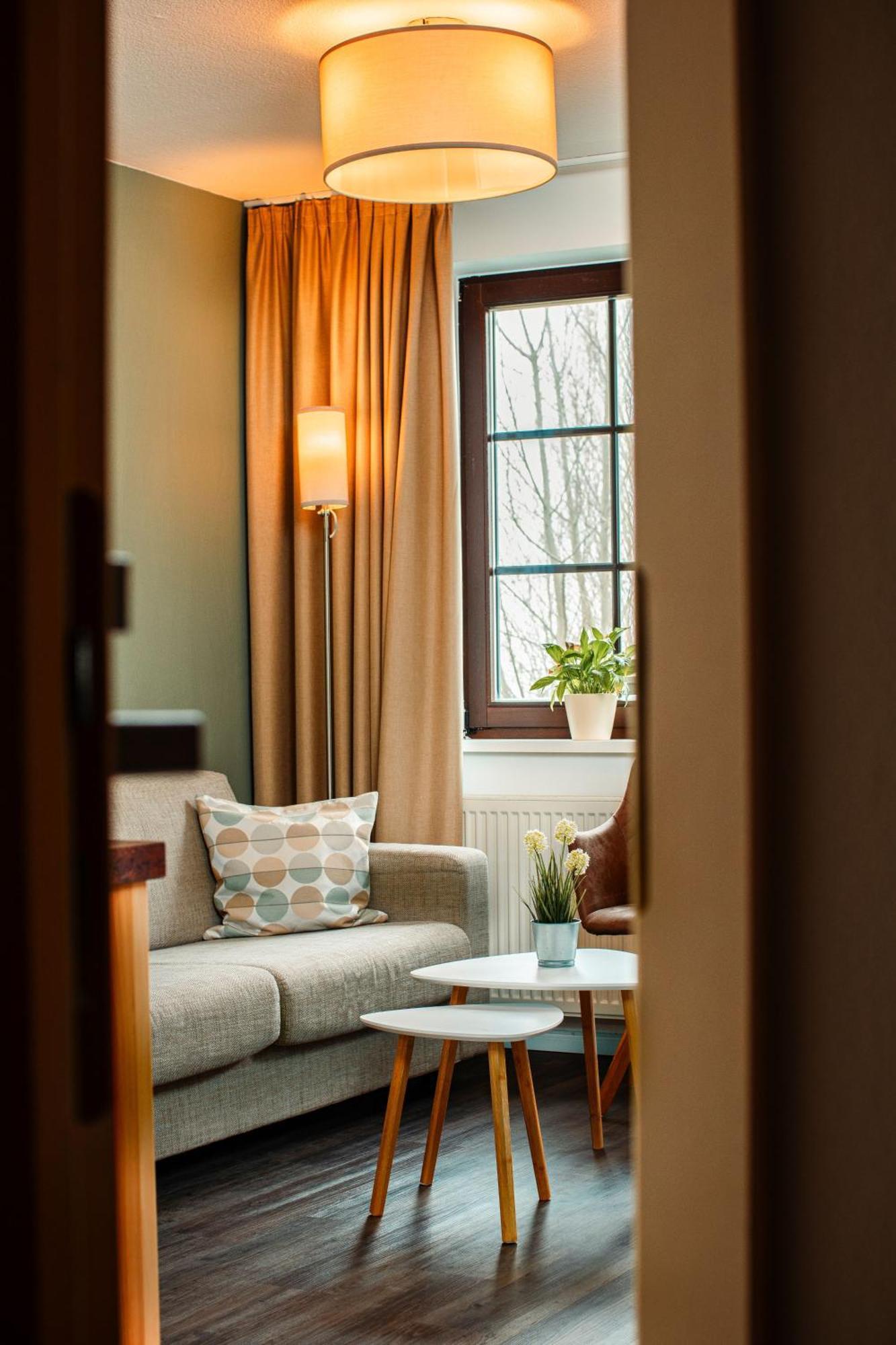 Hotel Ostseeland Росток Екстер'єр фото