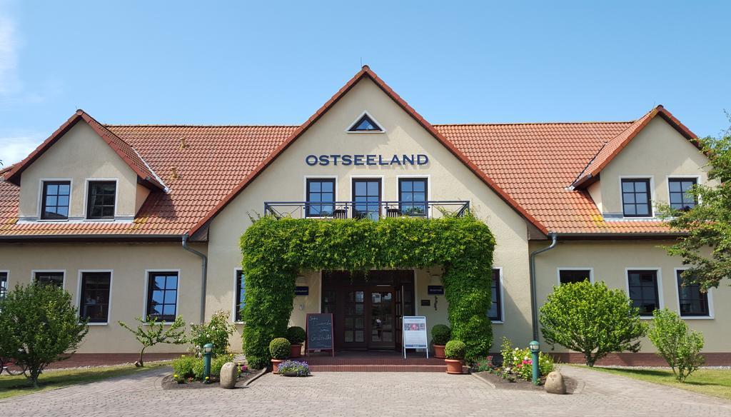 Hotel Ostseeland Росток Екстер'єр фото